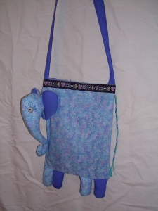 Sac en bandoulière Eléphant : Sac en tissu. - Largeur : 25 cm  - Hauteur : 30 cm - 