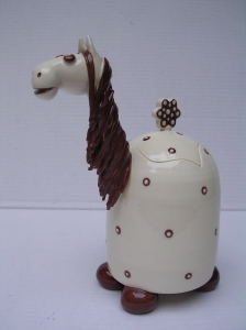 Boite Cheval : Hauteur : 18 cm - Prix : 40 €