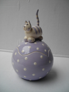 Sucrier Chat : Hauteur : 15 cm - Prix : 32 €