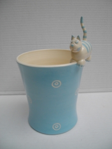 Cache-Pot Chat : Diamètre : 14 cm - Hauteur : 20 cm - Prix : 38 €