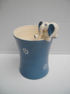 Cache-Pot Elephant : Diamètre : 14 cm - Hauteur : 20 cm - Prix : 38 €