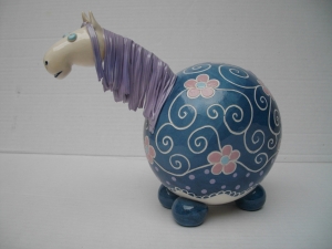 Cheval : Hauteur : 18 cm - Prix : 50 €