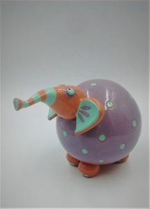 Elephant : Hauteur : 18 cm - Prix : 50 €