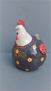 Poule : Hauteur : 18 cm - Prix : 50 €