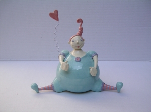 Fillette et son Coeur : Hauteur : 20 cm - Prix : 90 €