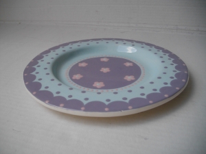 Assiette : Diamètre : 25 cm - Prix: 25 €