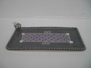 Plat Chat : Longueur: 30 cm X 15 cm - Prix: 35 €