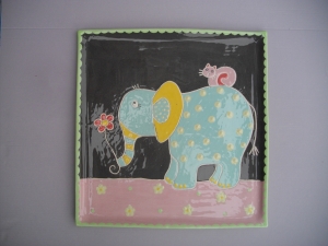 Plateau Elephant : Longueur: 30 cm X 30 cm - Prix: 48 €